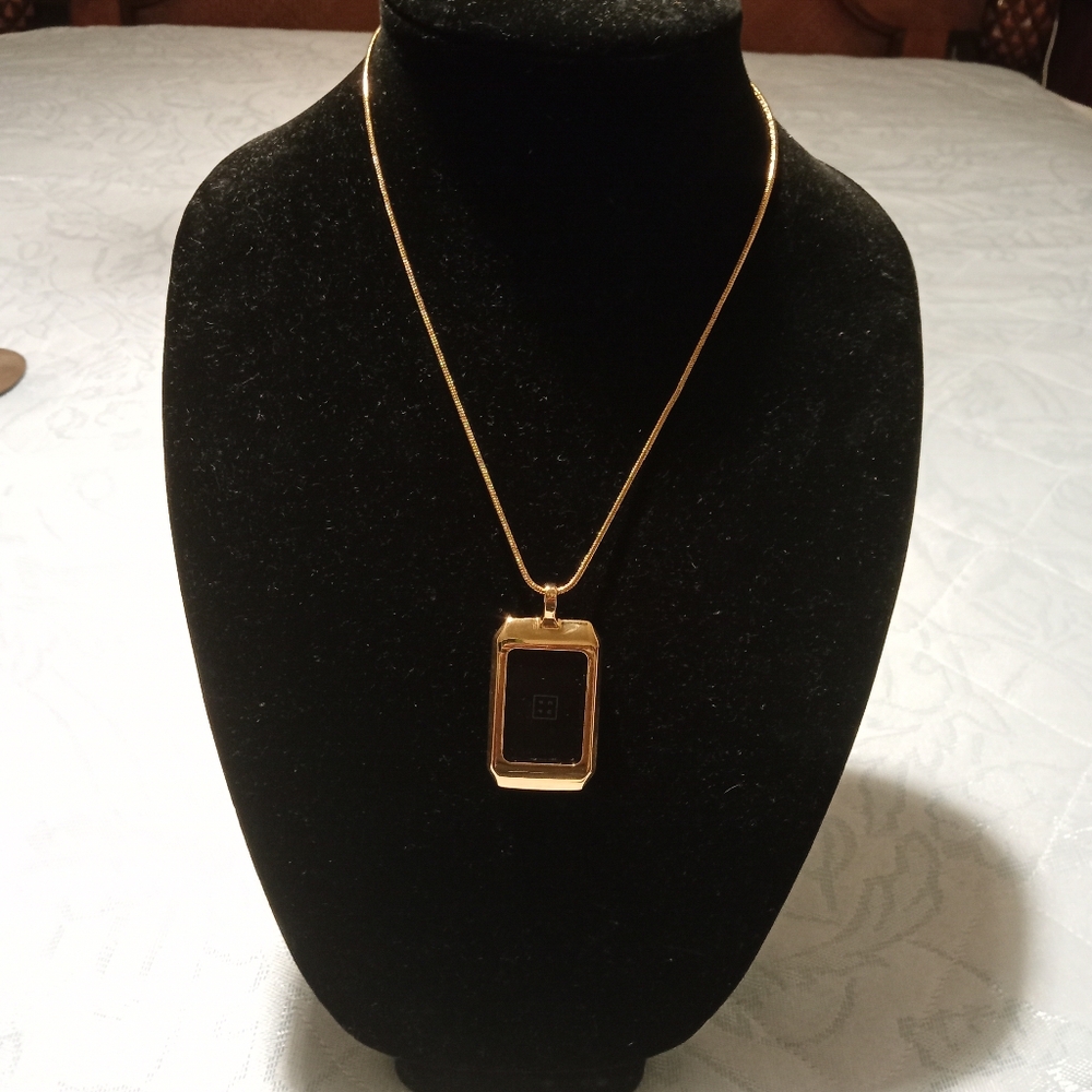 Cuff Smart alert necklace